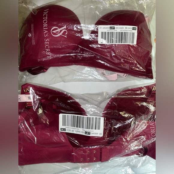 DREAM ANGELS
Smooth Wireless Push-Up Plunge Bra 34D - Campari Red - Picture 7 of 7